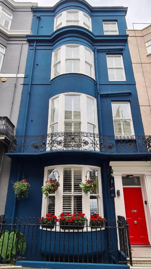 Hotel Red Blue