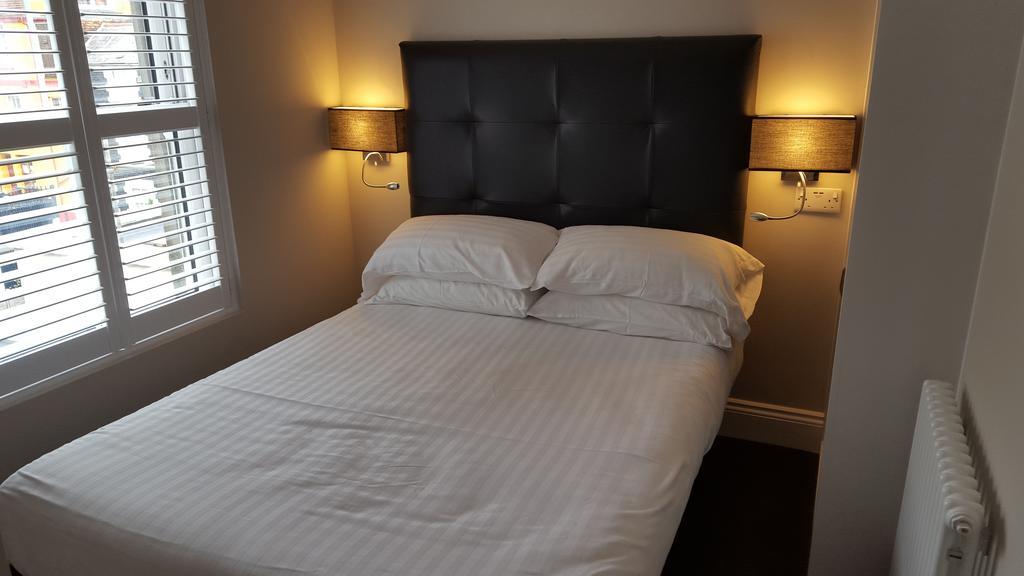 Red Blue 4* Hove